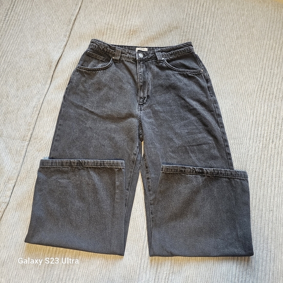 Jeans - Picture 1 of 7